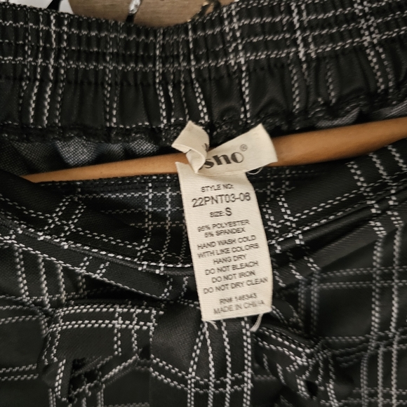 Shosho Soft Checkered Pants 🔥🔥🔥 - Picture 4 of 7